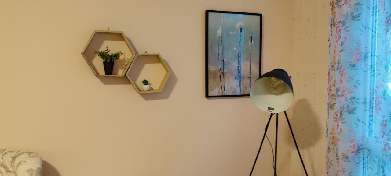 מלון Cs50 Alojamiento 1 Dormitorio מונפורט דה למוס מראה חיצוני תמונה
